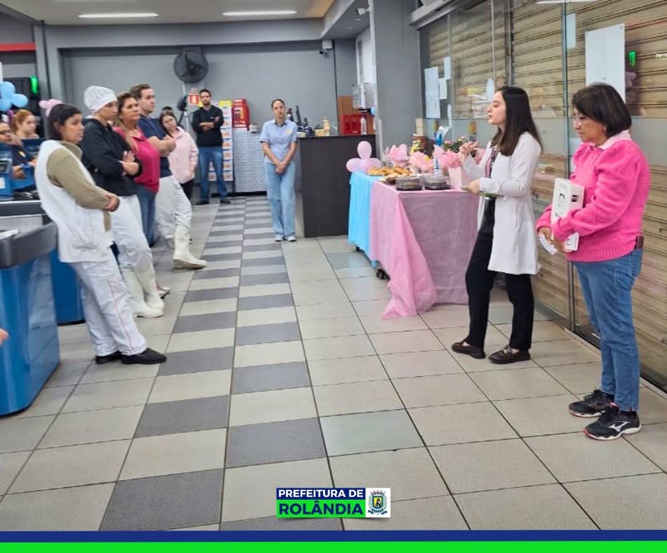 UBS do Parigot promove palestra do Outubro Rosa no supermercado Santa Lúcia